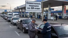Лимиты на бензин охватили страну. Севастополь перешёл на QR-коды